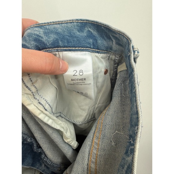 Mother The Spitfire Sneak Straight Leg Jeans in I‎ Confess Light Wash Sz 28 NWT - Picture 8 of 9